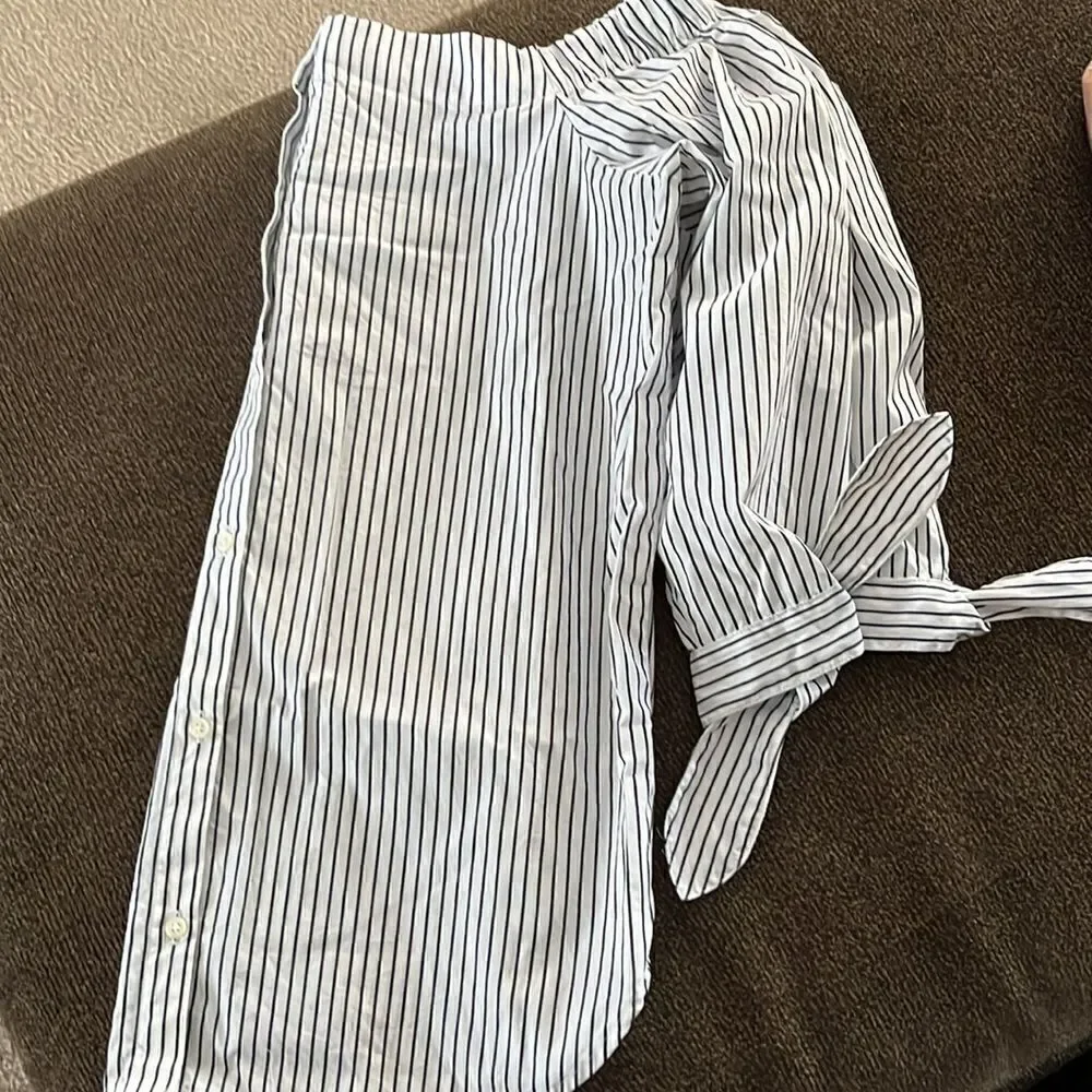 Banana Republic Off-the-Shoulder Black & White Striped Button up Blouse- Small